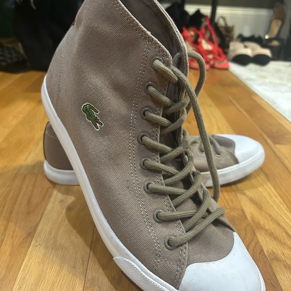 Lacoste Sport Sneakers in trendy fall color!